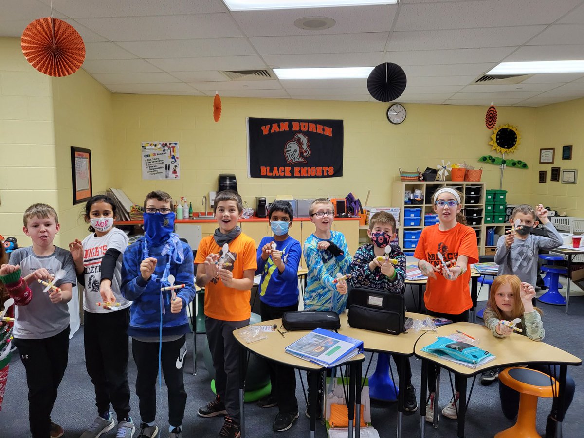 stemsters's tweet photo. 4th VANTAGE students engineered catapults!  After a few target practice games, we invited our principal Mr. Newcomer to our class to become a target!🎯🤣🙌 @VanBurenSchools #STEMeducation #BeABlackKnight https://t.co/vzGSXzujcI