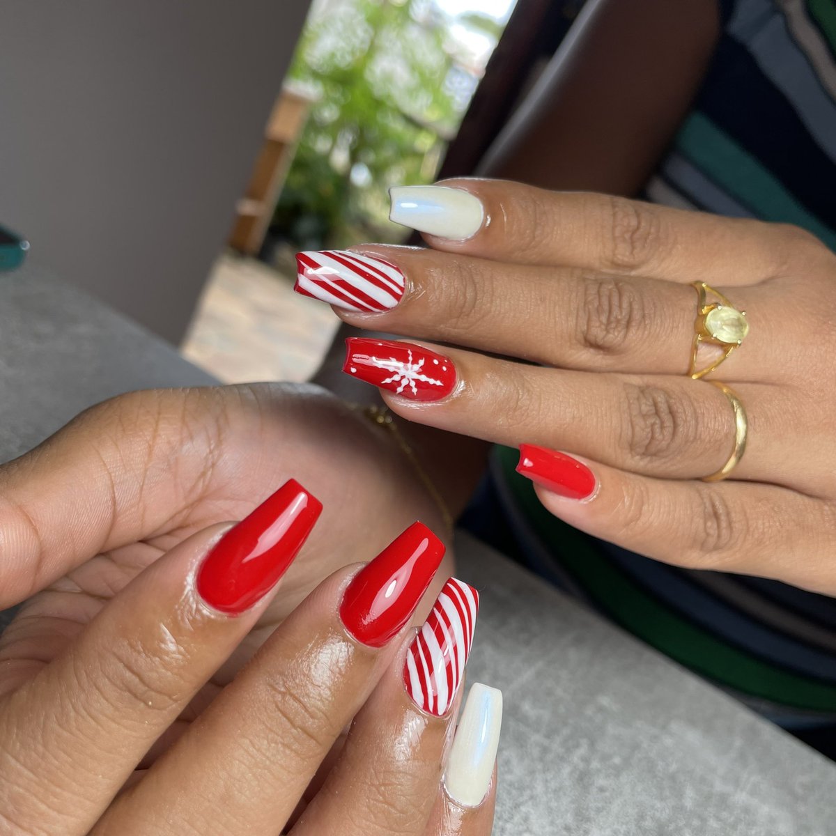 lalacutenails's tweet photo. J’vous montre vite fait avant insta https://t.co/XyAaef98TX