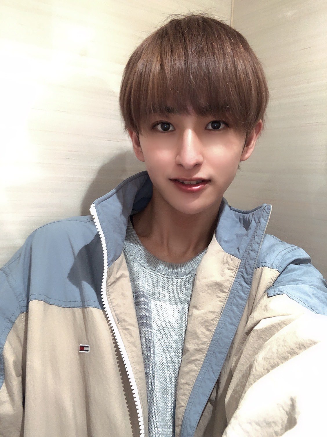 飯塚智基 こんばん 最近よくハーフ って聞かれるけどそんなハーフに見える 笑 見えるので有ればどこのハーフに見えるのかまで教えてほしいって常々思う 昨日はぶれた写真だったので今日はちゃんとしたの 笑 T Co Zcajncuyp7 Twitter 飯塚智基 こんばん 最近よくハーフ って聞かれるけどそんなハーフに見える 笑 見えるので有ればどこのハーフに見えるのかまで教えてほしいって常々思う 昨日はぶれた写真だったので今日はちゃんとしたの 笑 T Co Zcajncuyp7 Twitter