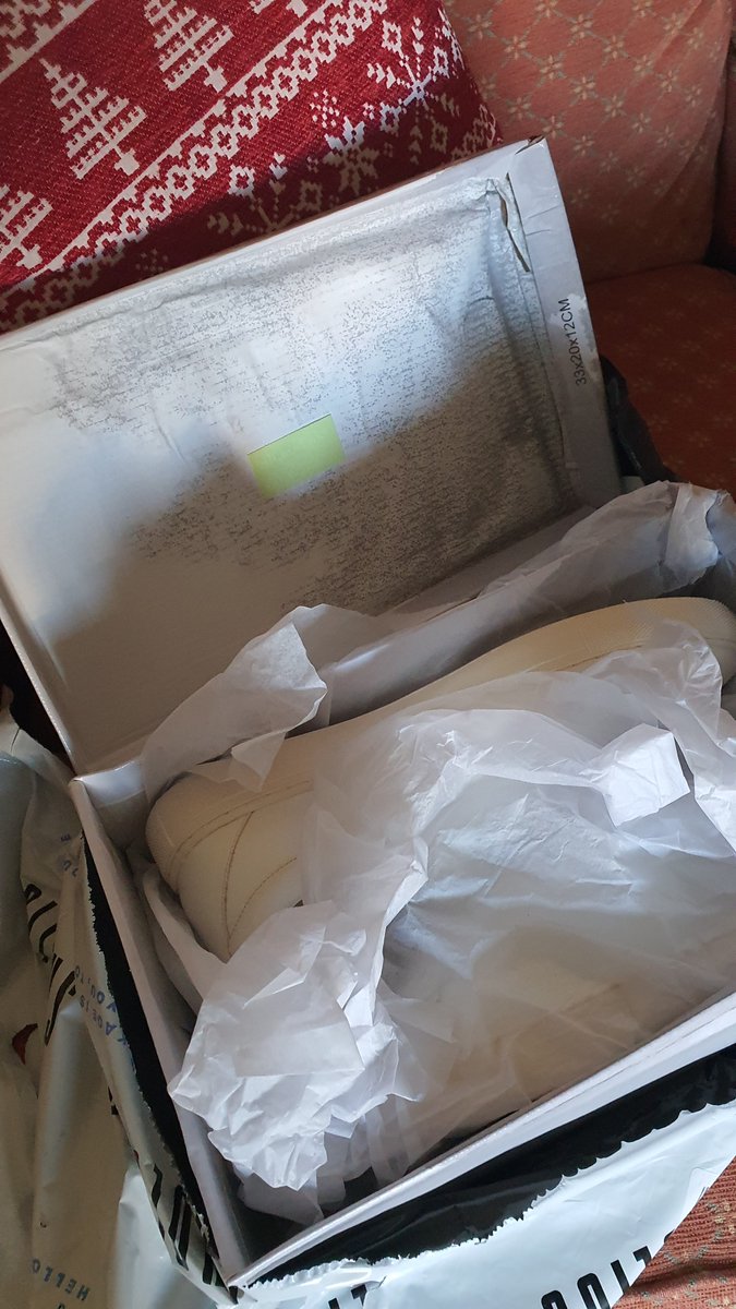 Hannah Louise Murray tweet media