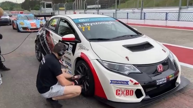 JASMotorsport's tweet photo. #LiveryWorldCup Group B time for the FK2s... Group winner faces ALM in the final...

Miccar Racing 🟢
Z-Challenger Racing 🔴
Albert Legutko Racing ⚫
Honda Wyszomirski ⚪

Vote for your favourite design in the poll below. 👇 https://t.co/IhZlpeXUpB