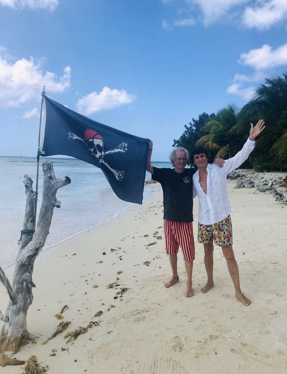 ronniewood's tweet photo. Wishing you a very happy birthday dear @officialKeef ❤️🎂🎸🏴‍☠️ https://t.co/Gl0ycAaiso