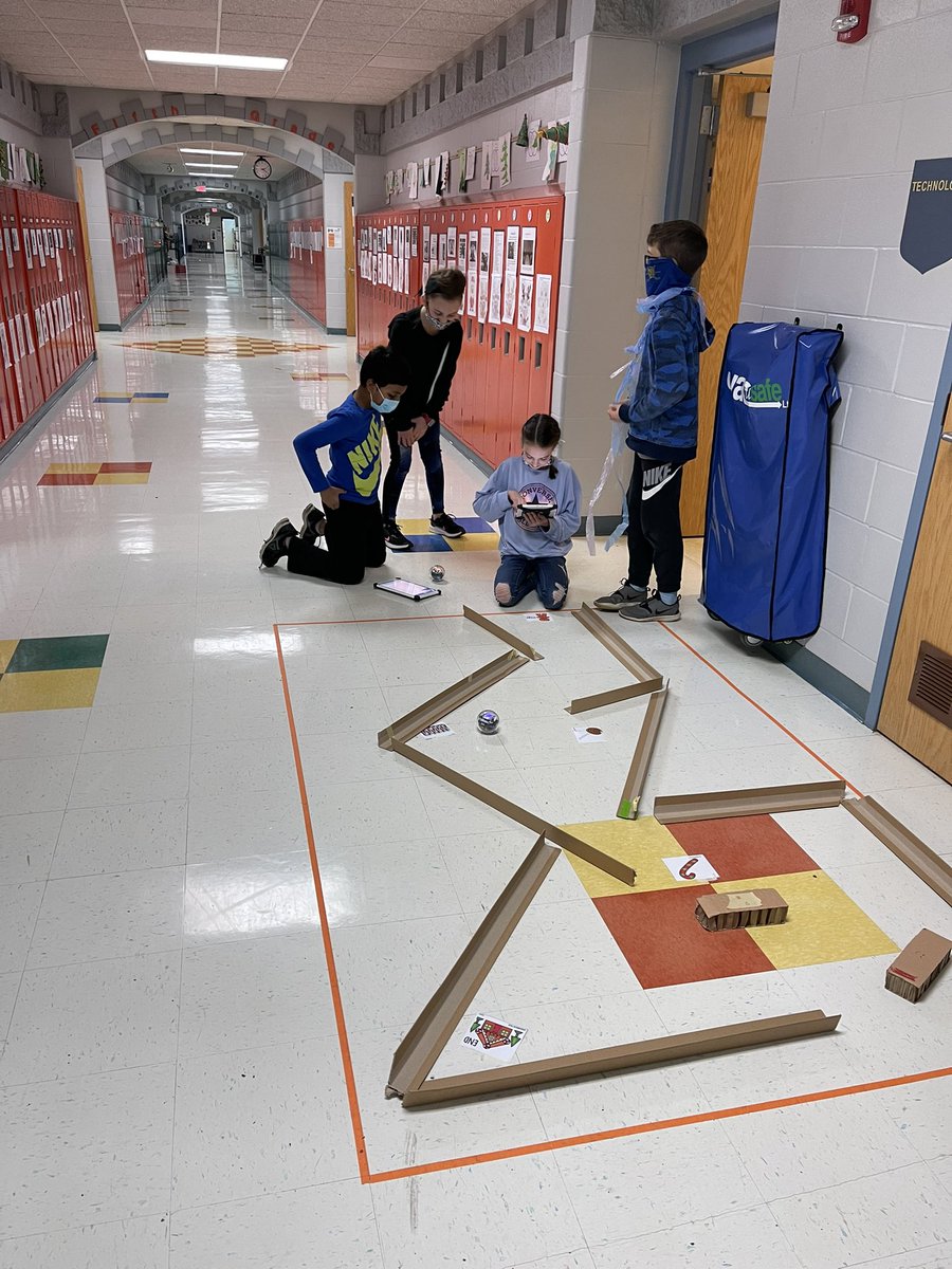 stemsters's tweet photo. Just a few more fun challenges from this past week!! Gingerbread maze and snow plow robotics! @VanBurenSchools @Sphero @WonderWorkshop https://t.co/18qBnY2cN5