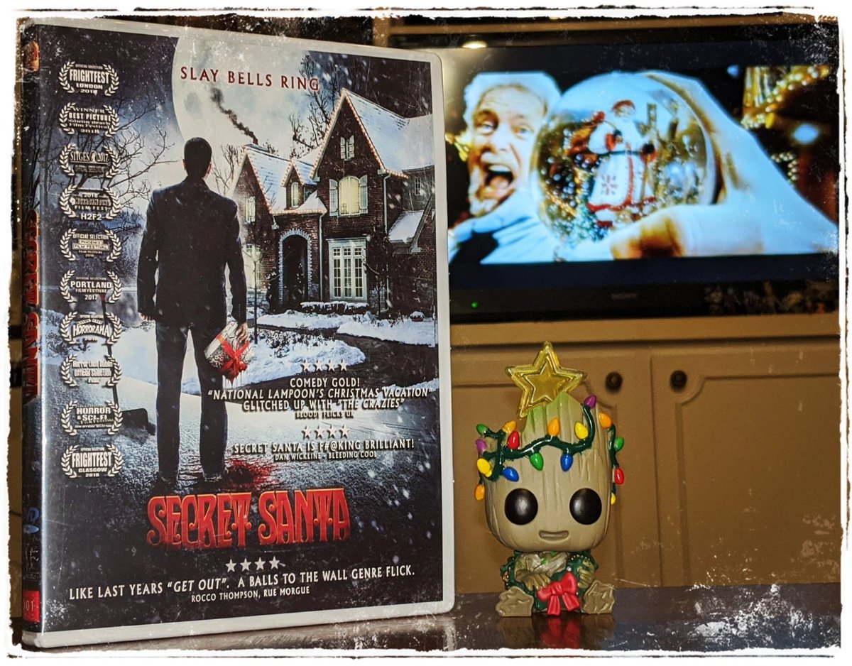 FilmSchlDropout's tweet image. Whoops, forgot yesterday's #HolidayWatchlist of holiday family chaos flicks: #HappiestSeason followed by #SecretSanta2018