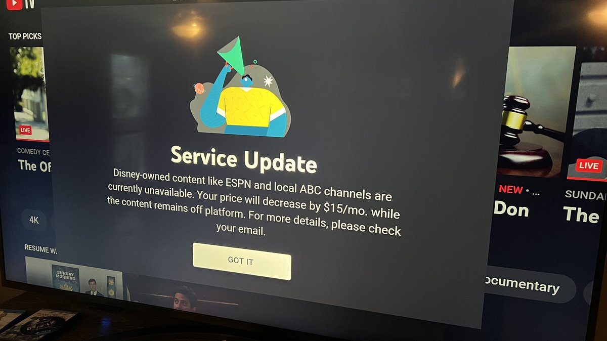 JameyTucker's tweet photo. You can almost hear cable companies giggling #youtubetv #thisisntgood https://t.co/VLWaKA25gV