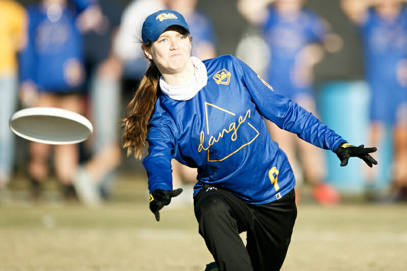 Ultiworld's tweet photo. Eight Traits That Caught My Eye On Day One (Women's D-I) -> https://t.co/TXTM6BM11N [Pres. by @SpinUltimate ; Photo by @UltiPhotos] https://t.co/ERQjqo1ejR