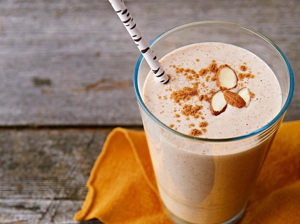 gargvaibhav's tweet photo. https://t.co/h4exWNSe9T 

Protein Packed Vegan Recovery Smoothie 

#RecipeSaturday #Protein #Smoothie #Vegan #Energy #Exercise #VaibhavSpeaks #VaibhavGarg #VaibhavGarg15 https://t.co/fY22KUiS1G https://t.co/CTtQ34h4vI