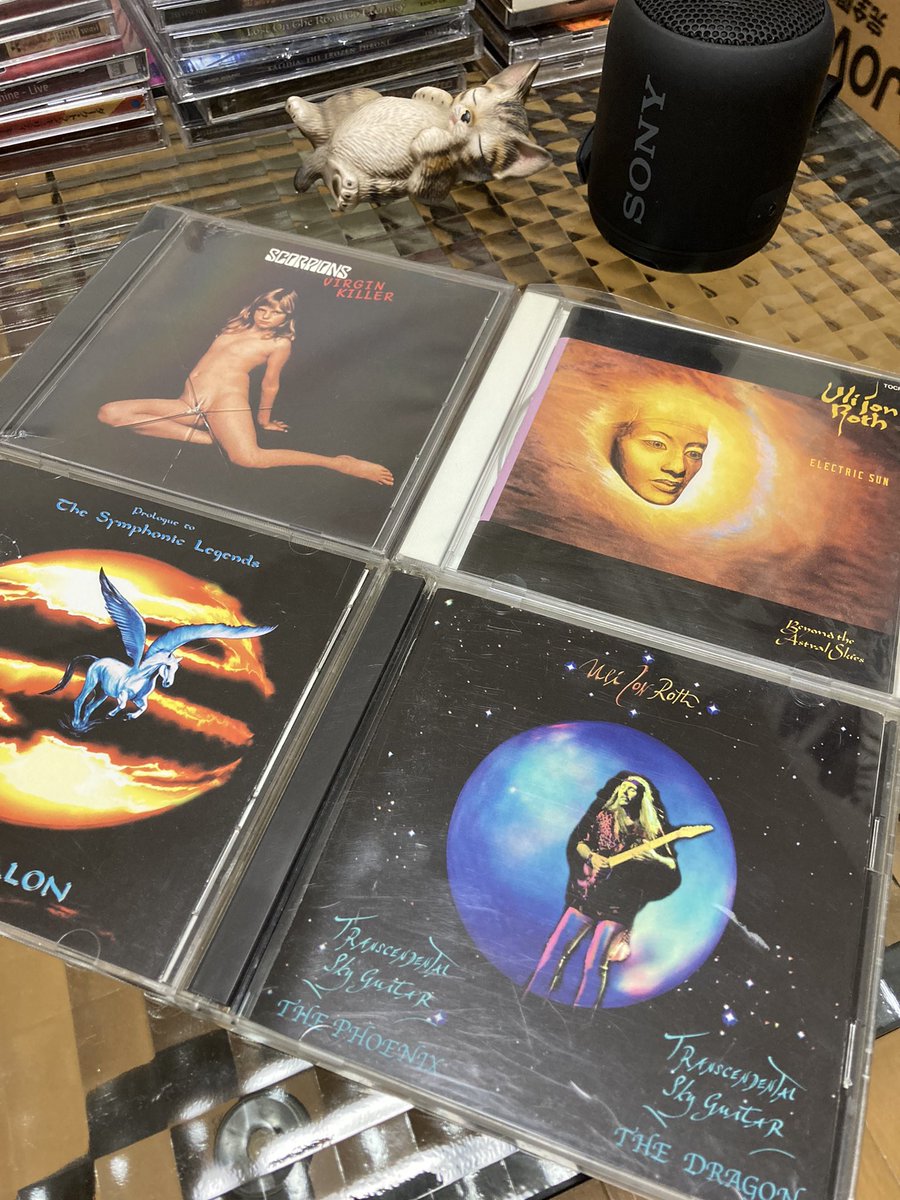 DreamCh24621504's tweet photo. Metal Therapy
December 18th, 2021
Virgin Killer / #Scorpions 🦂
Beyond the Astral Skies / Electric Sun
Sky of Avalon
Transcendental Sky Guitar / #UliJonRoth 🇩🇪
and more…
( ̄▽ ̄;)It's freezing today.
#UlrichRoth https://t.co/TXLyFemmFP