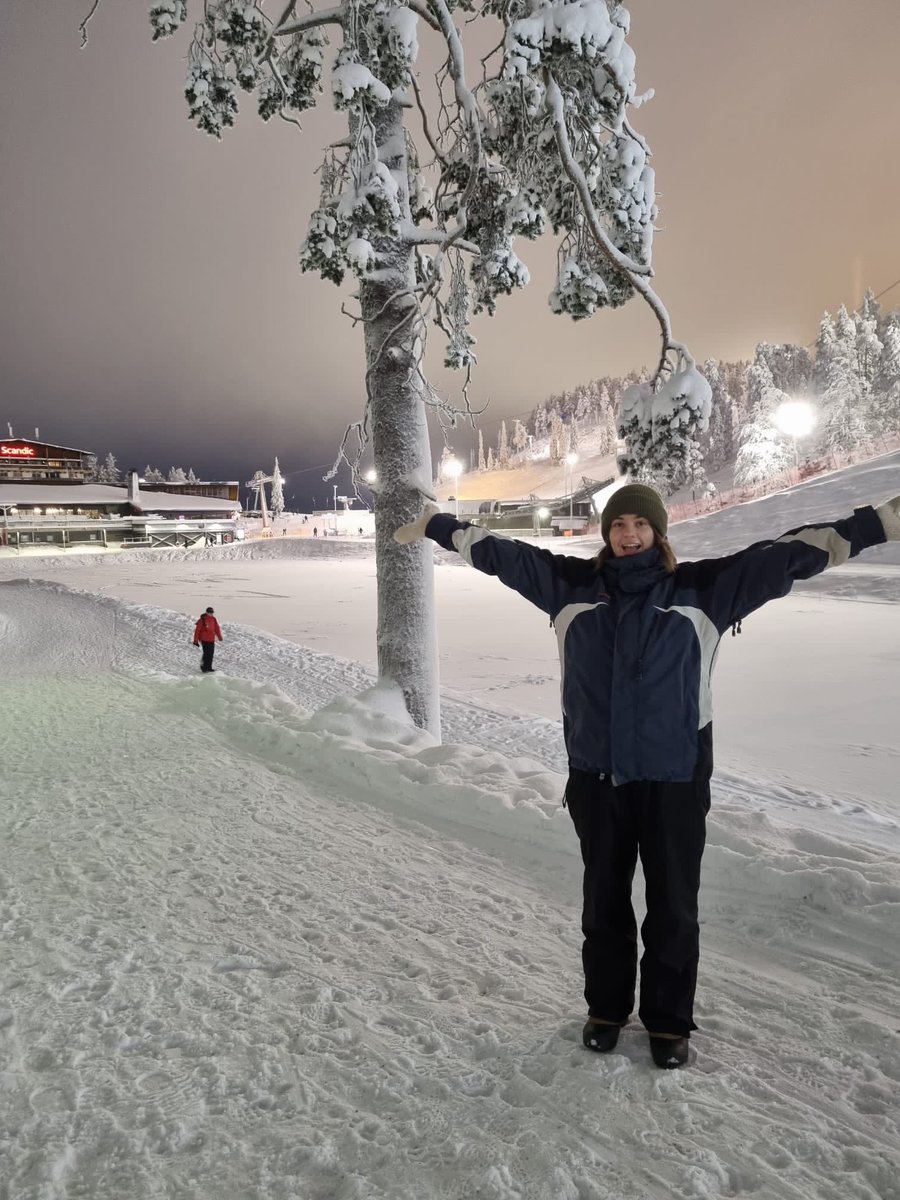 maisamet1's tweet photo. Started the Christmas holiday in Finland’s beautiful winter scenery❤️🏂☃️ … #Kuusamo Feels great to have completed my first semester in Metropolia🤩  #MetropoliaBiz https://t.co/xnVsIyaFMi