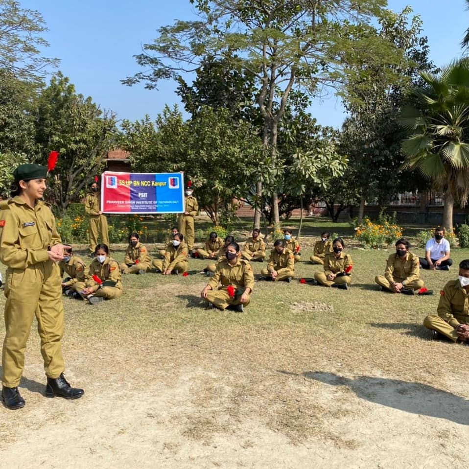 nccpsit's tweet photo. *55 UP BN NCC Kanpur*
*CLEANLINESS DRIVE*

*Shram Daan Activities*
*Pledge*
*Debate*
*Painting*

🇮🇳

#nccpsit #ncc #pledge #painting #activity #nccindia #india @SinghSalty @HQ_DG_NCC https://t.co/NRhiSBwyGS