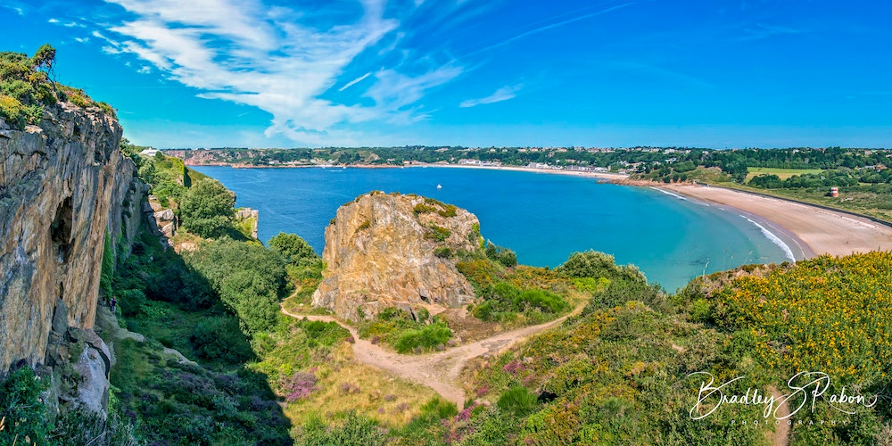 Yet another wonderful snap of St Brelades from our great guest Shawn Rabon.

If you have any photos of the Biarritz you’d be happy for us to showcase across our social media accounts, then please email them over to info@biarritzhotel.co.uk

We can’t wait to see them!