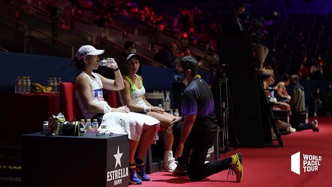 martamarreromar's tweet photo. Oleee que emoción y felicidad 😆!!! Vamooos estamos en la final del #masterfinal !!
Mañana a dejarnos la piel como hoy @luciasainzp !!!
@JuanAldayPizzi 
10am en el increible #madridarena !!
Gracias a tod@s los que estáis siempre ahí alentándome!! https://t.co/GCIPVoEr3F