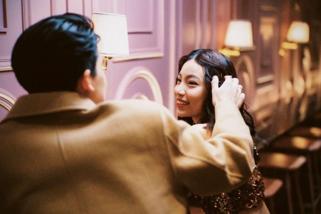dinoaom1's tweet photo. เธอก็กลับมาให้ทำให้เรายิ้มอีกดิ🙂 #MVภาพหลอน4EVE https://t.co/tnDgdG952X