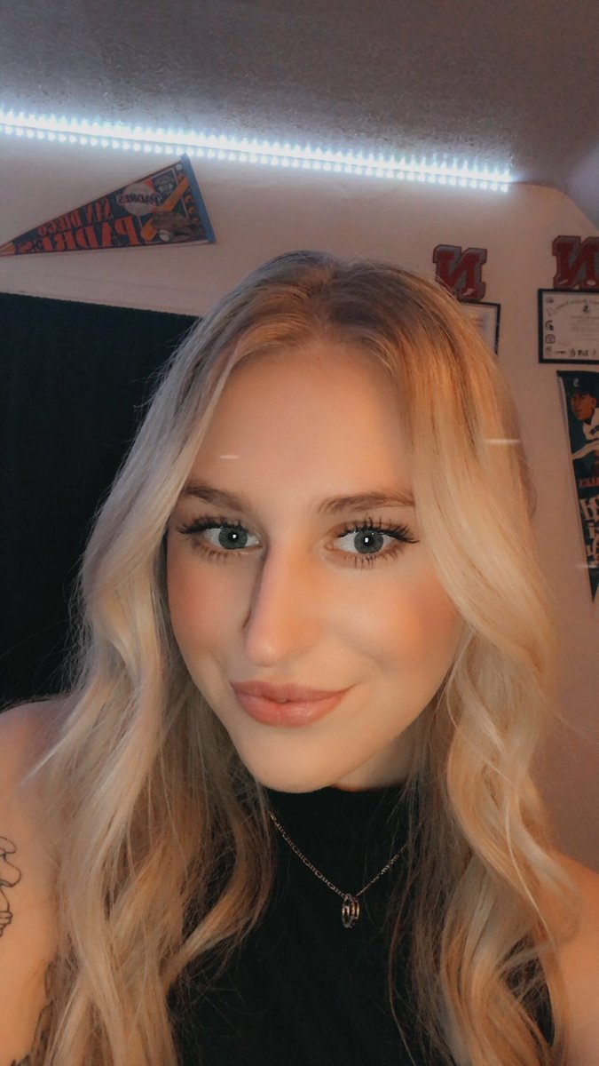 Kelly Brock tweet media