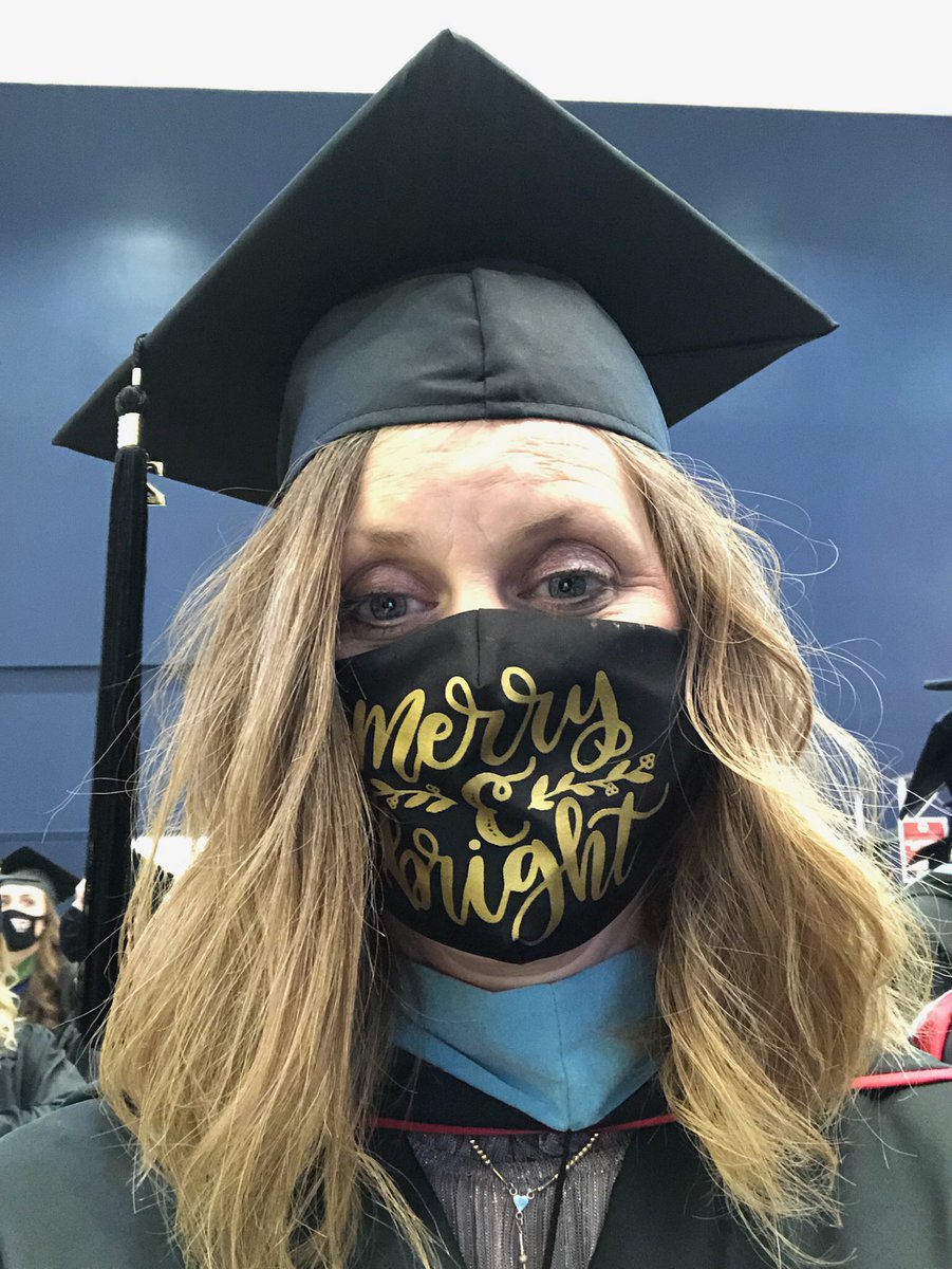BrubakerCaelyn's tweet photo. Congratulations, Mom! We are all so proud of you! #FLYER21GRAD https://t.co/taDWgMgkCN