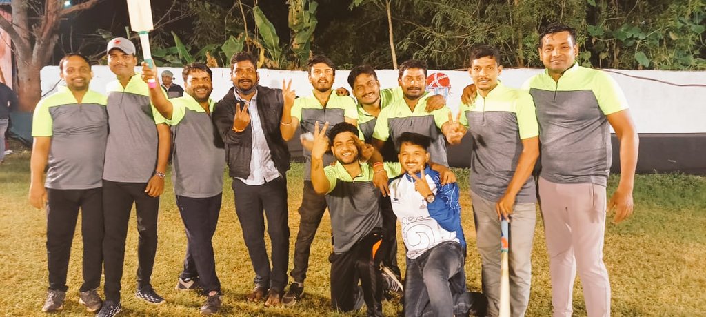 RajaSine's tweet photo. Team @kanak_news in the finals...
Won against both @NEWS7Odia @ArgusNews_in 
#GrandFinals awaiting... https://t.co/V3N4bFOoZo