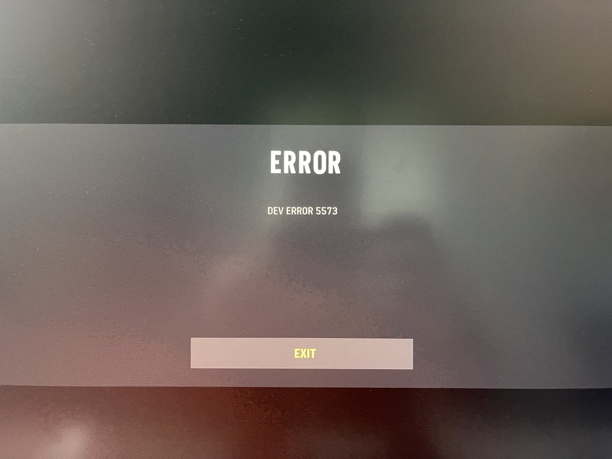 iarejelle's tweet photo. @ATVIAssist @SHGames 
 I keep getting Dev Error 5573 when I start multiplayer in Vanguard. No way to start the game or change the operator. Please help! #Vanguard #CODVanguard #COD #CallofDuty https://t.co/8ljPPne1OM