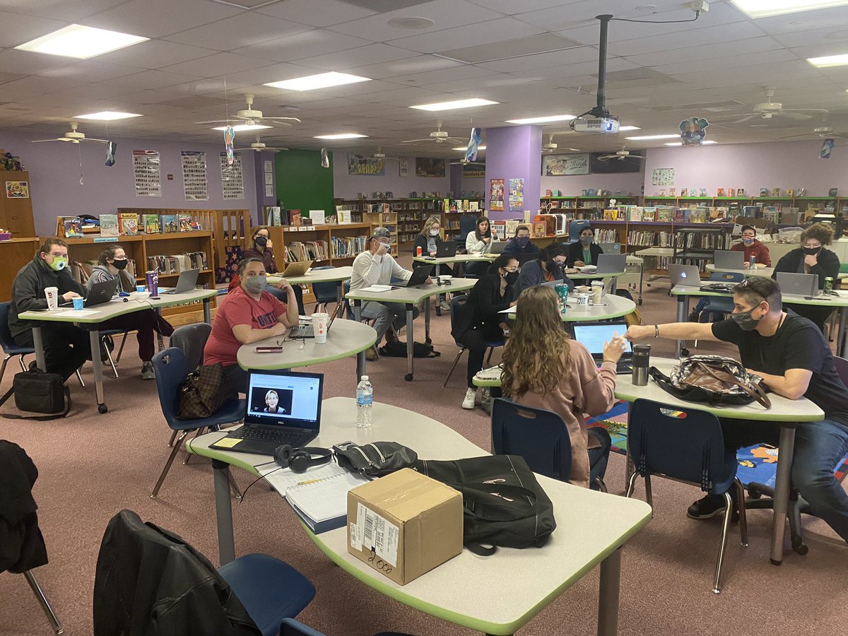 Look at all these amazing <a href="/DerbyDragons/">Derby Ridge School</a> attending our Saturday PD on emotional poverty! #cpsbest <a href="/rubyKpayne/">Ruby Payne</a> #scholarsfirst