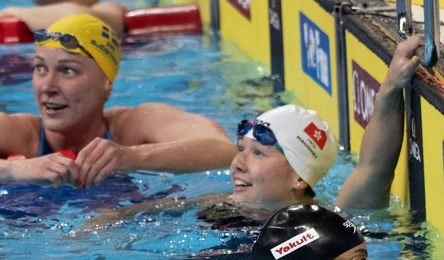 CHAMPIONSHIP RECOOORD!!!!

Siobhan Bernadette Haughey 🇭🇰 strikes again in the Women' 100m Freestyle touching the wall in 50.98🥇
