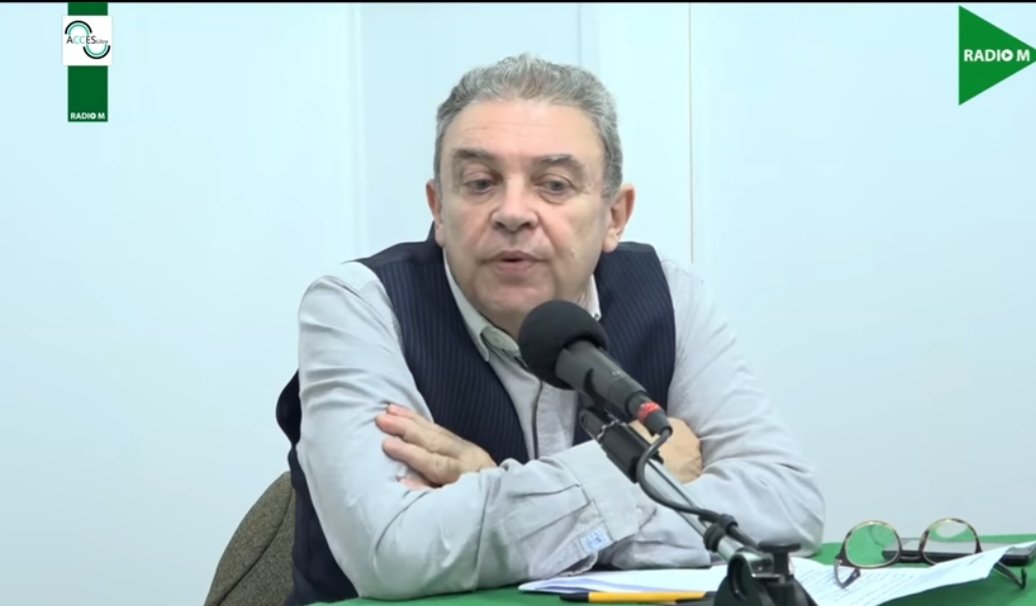 DZBusinessToday's tweet photo. #PowerDZ 
[POINT DE VUE]
Le linguiste Mr Abdou Elimam 
défend"l'amour" de sa vie :DARIDJA
Bio : https://t.co/hD0tF61kg5
Vidéo : https://t.co/lDFpeyzpnF

#Algerie #El_djazayir #Alger #الجزائر https://t.co/ICneQDOoT6