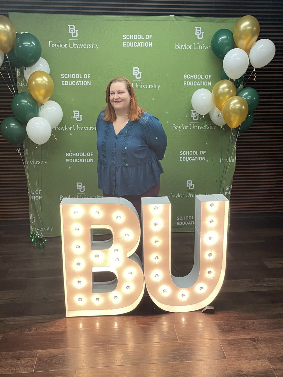 jroxhan's tweet photo. Congratulations Dr. Hanshaw. Graduating from @Baylor today with an educational doctorate. #SicEm #graduation https://t.co/kPRlscaxh0