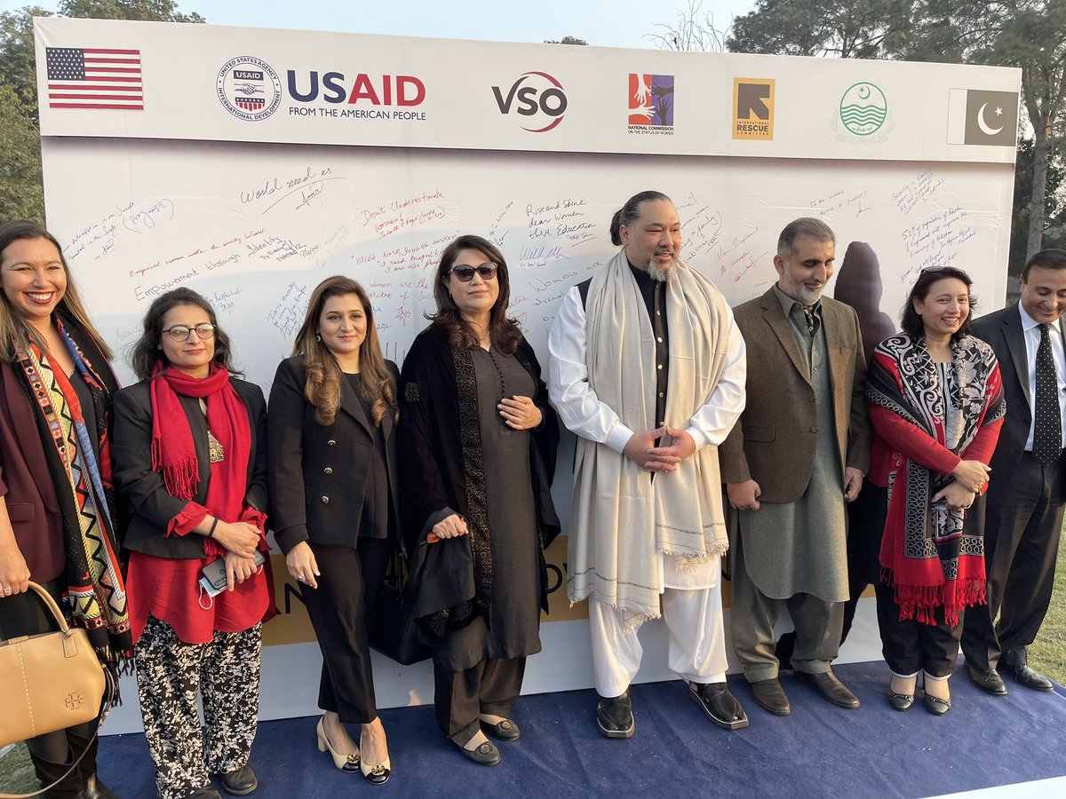 SaniaKamran_PPP's tweet photo. Attended the event on Women Empowerment in Governor House set up by @NSCW @nelopharbakhtiar  in collaboration with @USAID,graced by @ChMSarwar and @USCGLahore #WilliamK. https://t.co/MS3eVWuHmL