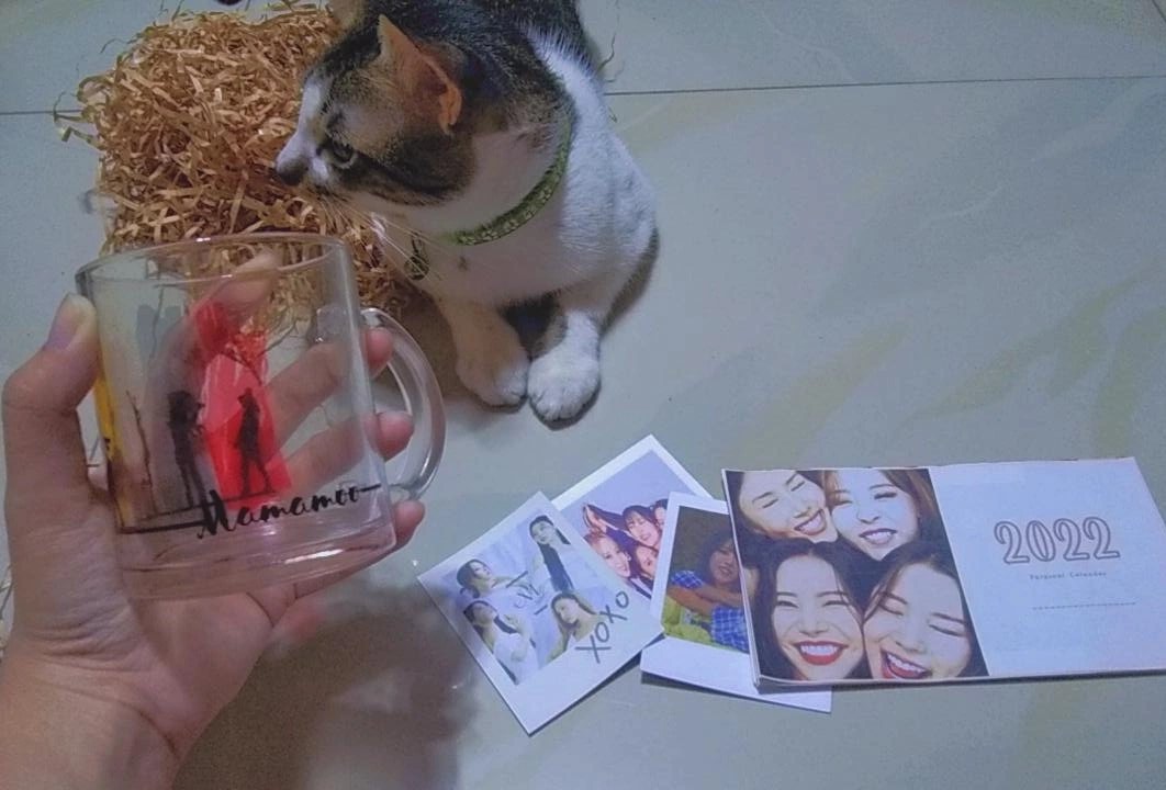 _kaktuaze's tweet photo. ok so kakauwi ko lang ngayon ko lang na open ahihi. thank you so much po talaga @TheBudolCart  🥺🥺🤍🤍 napaka ganda po ng design ng mug, love it so much and also po omg additional freebies po,, it's really beautiful po talaga and i'm very thankful. definitely made me happy !! 🥺 https://t.co/g4CbbztzSO