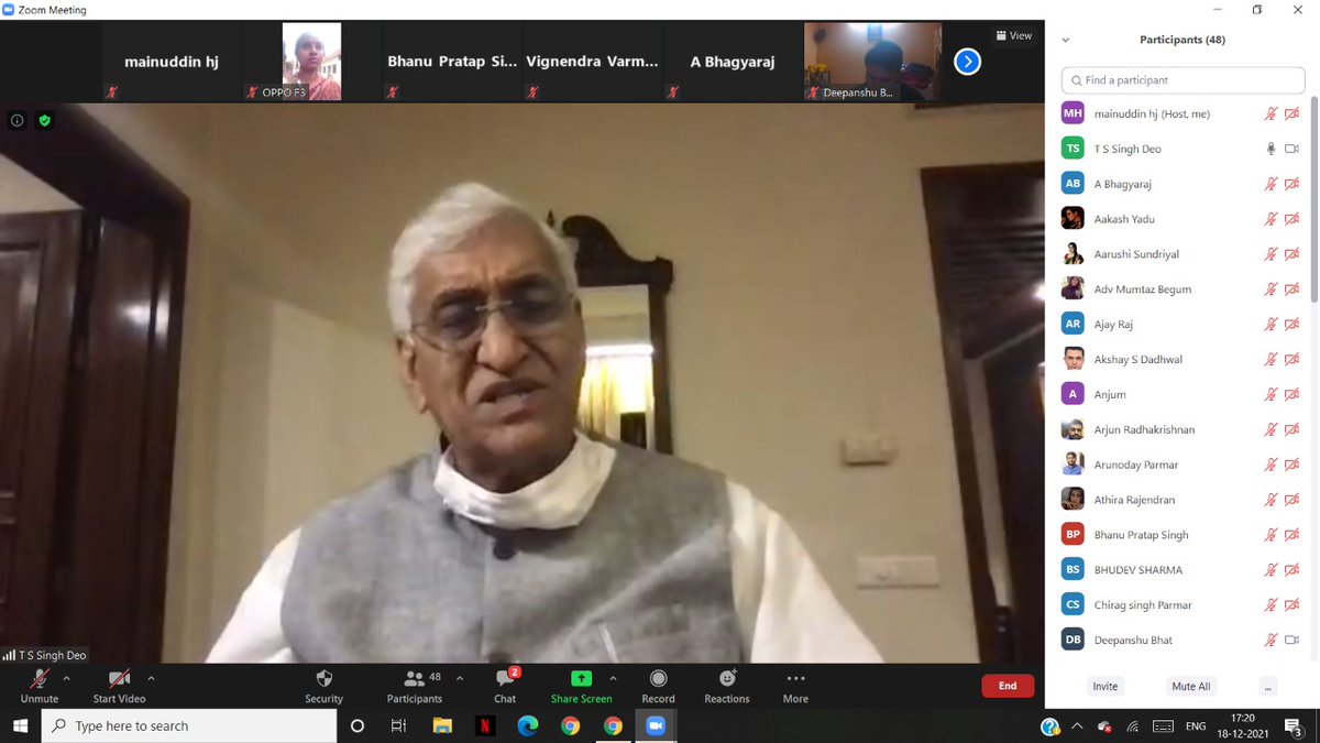 TS_SinghDeo's tweet photo. आज @IYC के चयनित प्रवक्ताओं के साथ वर्चुअल संवाद कर मोदी सरकार द्वारा कोविड काल में कुप्रबंधन पर विस्तृत चर्चा की।
कोरोना काल के दौरान पहले केंद्र सरकार की लापरवाही व दूसरी लहर के दौरान कुप्रबंधन से अस्पतालों में बेड्स-ऑक्सीजन की कमी से देश की जनता को भारी नुकसान पहुँचा है। (1/3) https://t.co/PjkQvXDDxl
