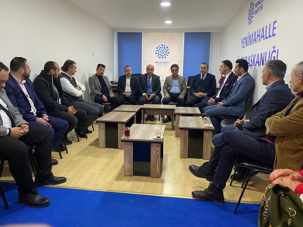 ZKirzuk's tweet photo. Sayın Genel Sekreterimiz Prof.Dr. Hakkı Akalın, Genel Sekreter yardımcılarımız Sn.@kayhanyuregir ve Sn.@MPhalililker, Parti Meclisi üyemiz Sn. @AHMETMESE09 ve İl Başkanımız Sn. @av_msarikaya ‘yı İlçe Binamız’da ağırlamaktan onur duyduk.
Ziyaretleri için teşekkür ederiz.. https://t.co/77V0X6nO6R