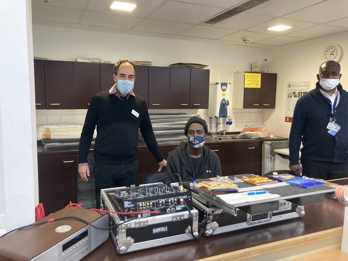 DriSeb's tweet photo. Great vibes at the Waldron Vaccination Centre with DJ Dennis playing festive tunes 🎄🎶💉. We close at 4 today. Back tomorrow and on Monday. Booked appointments and walk/ins #wearelewisham #covid19 #booster https://t.co/dWvfhS8EPF