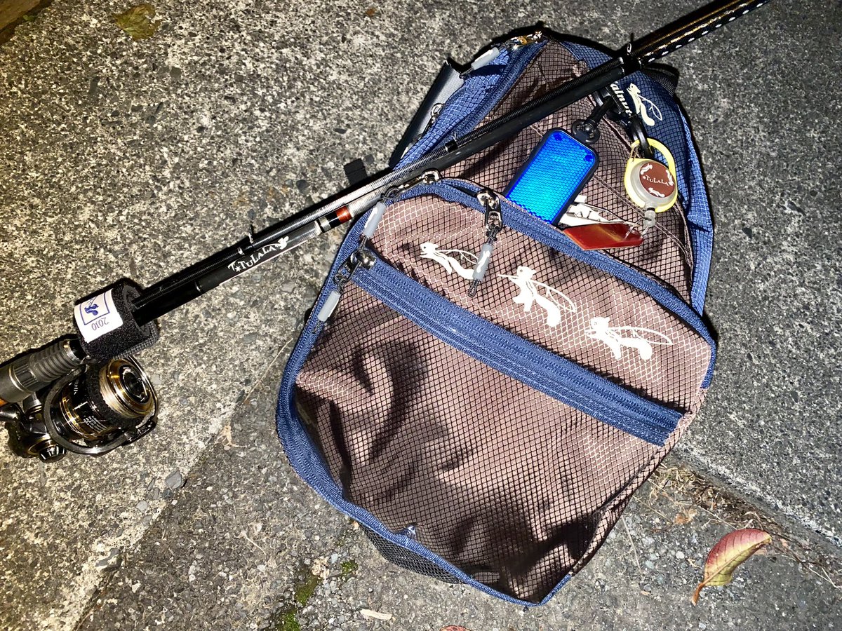 MonkeyMagic1696's tweet photo. リハビリフィッシング3日目🎣
昨夜は暴風雨で休み🥱
5分歩いて行って50分釣りして…5分歩いて帰る🏠🚶🏻‍♂️
今日も全行程1時間釣行だが…明らかに獲りにいく時間配分😆ww
若い頃、毎日通った場所へ何年ぶりかに来たけど…すぐ釣れた✌️
それもまた現実😅
#tulalajp
#FLIGHTEX
#Groovy70S
#ウォルナットシェル https://t.co/BudYMBB0bb
