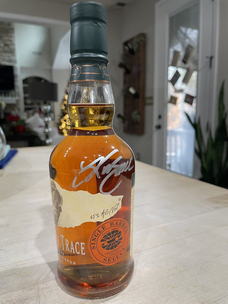 Congrats <a href="/dakotajane84/">Dakota Jane</a> on Winning the YRB Visor.

Time for a Another Christmas Giveaways 🎅

- Buffalo Trace Bourbon Bottle signed by Kurt Busch

- 2 Tickets to any Xfinity Race in 2022

RT this Tweet
Follow: <a href="/racechaser51/">𝙎𝙩𝙚𝙫𝙚 𝘾𝙖𝙧𝙣𝙚𝙨</a> and <a href="/FPFRacing/">First Pacific Funding Racing</a>
