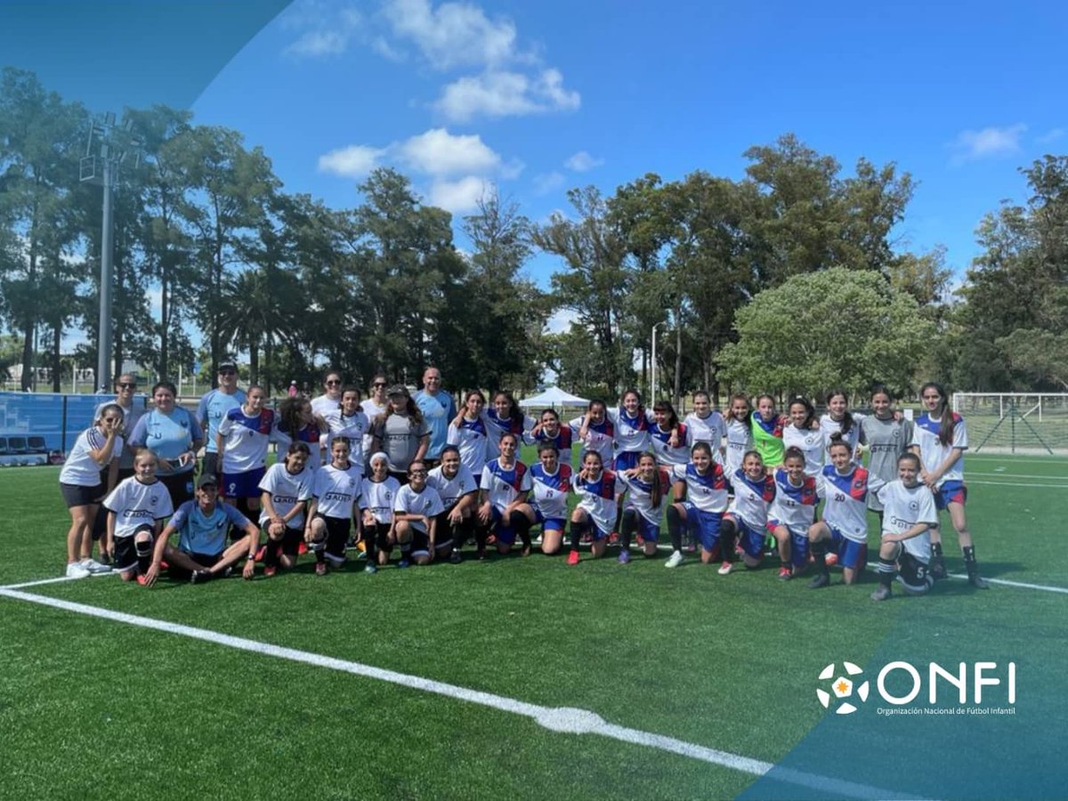 ONFIOficial's tweet photo. Empezó la actividad en San José. Precioso día para disfrutar del cierre del año del programa "Todas Juegan" de ONFI, con más de 200 niñas de todo el país.
🤩🤩🤩
#ONFI #formandoformativas #TodasJuegan https://t.co/5gZ52lIrZS