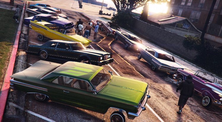 SLOWNLOWS's tweet photo. SLOWANDLOW
Lowrider Meeting
#SlowAndLowCC https://t.co/JhII4JKsWZ