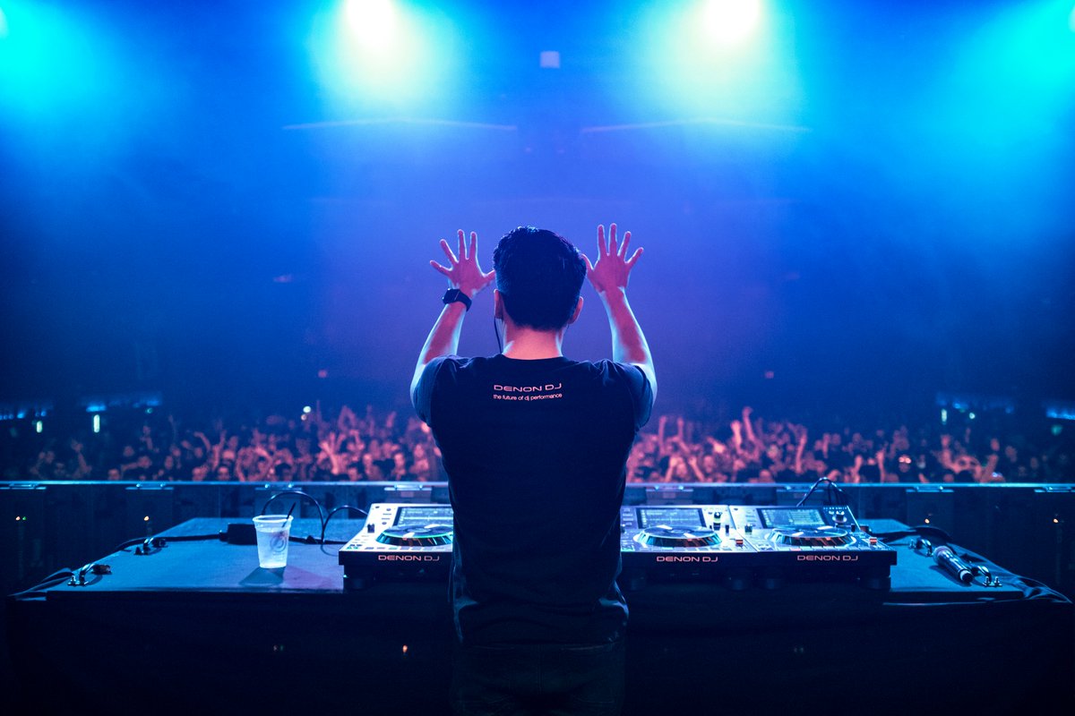 ClubGlow's tweet photo. TONIGHT!💿Dark Chanell (@LaidbackLuke) brings #StrictlyTechno back to @soundcheckdc!🔥Last minute Tickets & Tables AVAILABLE! → https://t.co/5d1aGaYjUq https://t.co/2t1nI3qYK3