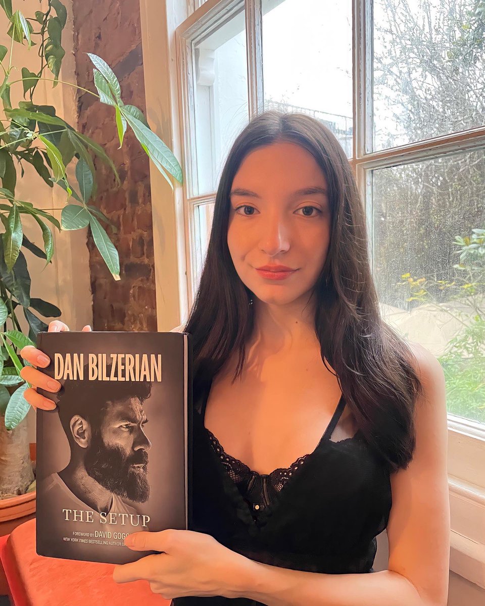 Last week I chatted to <a href="/DanBilzerian/">Dan Bilzerian</a> over zoom about his childhood, monogamous relationships and his new book #TheSetup. Read it here flavourmag.co.uk/in-conversatio…. #danbilzerian <a href="/Flavourmag/">Flavourmag</a>