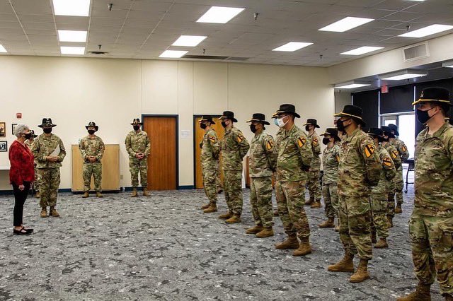 1stCavalryDiv's tweet photo. Yesterday the 1st Cavalry Division Band received Certificates of Appreciation from Mayor T.J. Monroe for the band’s support during the Lampasas Holiday Parade.
We are so proud of how you represent the Division, keep up the great work!
#PeopleFirst #FirstTeam #CAVBAND https://t.co/JwQEJhnkpH