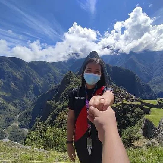 ValichaT's tweet photo. ¡Hola viajeros!, les saluda un amigo mexicano. Les quiero compartir está bonita experiencia de haberle pedido matrimonio a mi novia, que es de Huánuco. Felizmente aceptó y fue así como quedamos comprometidos en la Ciudadela del imperio Inca.
#valichatravel  #matrimoniofeliz https://t.co/aCx8eXK4tX