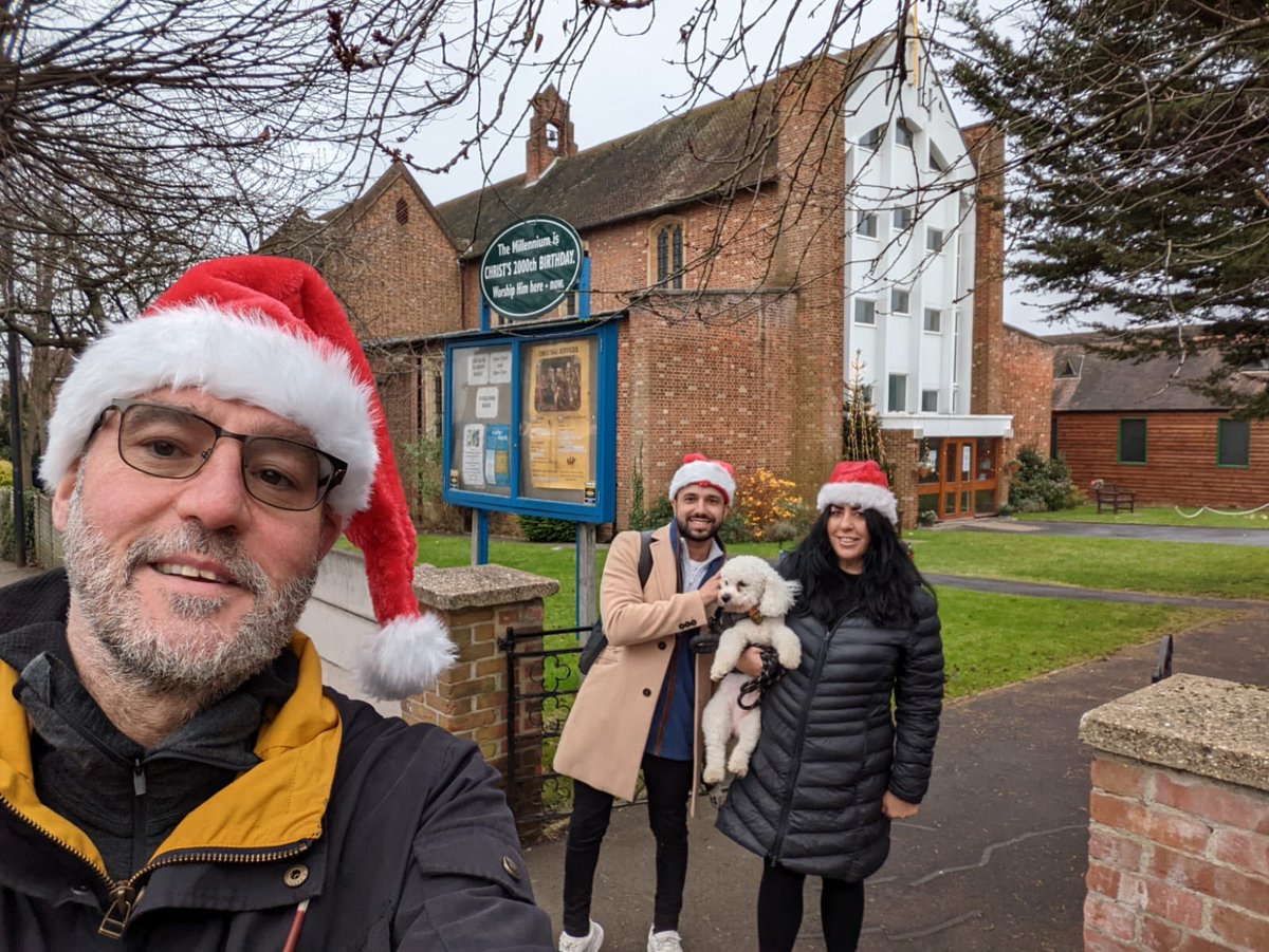 Shereerackham's tweet photo. Out in Bridge Ward today wishing residents a happy Christmas and dealing with their issues. With ⁦@HasAhmed_⁩ ⁦@John_J_C_Moss⁩ https://t.co/lD1rC7Ocs4