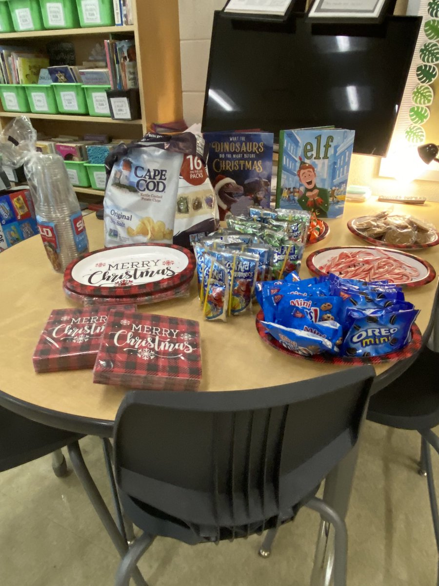 The kids worked hard to accomplish over 100s of random acts of kindness this month to fill up our grinches heart. We celebrated big to end our year strong! 💚❤️ Also they were so happy to get their board games.