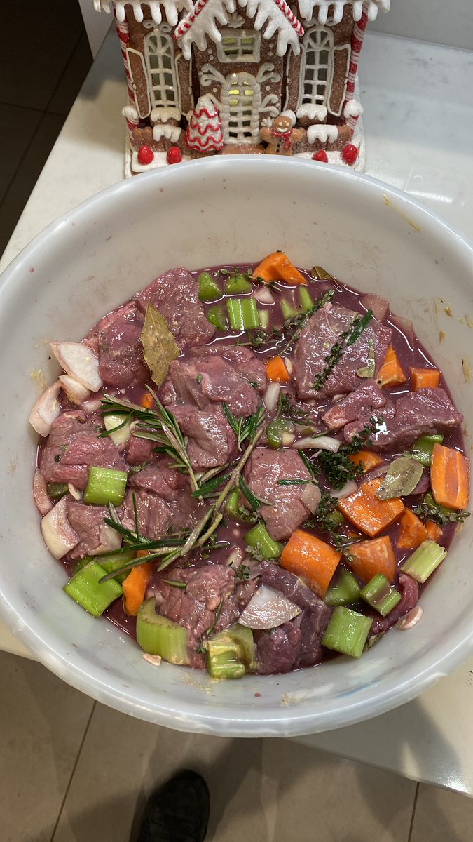 phildowns501's tweet photo. @jamieoliver beef bourguignon marinading for tomorrow’s tea! https://t.co/I58ApN92BW