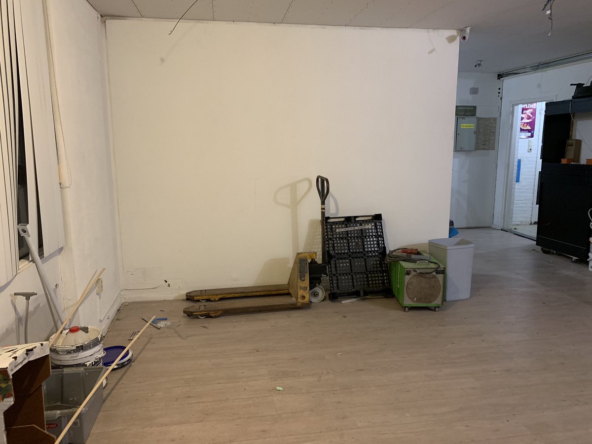 Hack42's tweet photo. Nog heeeeeeel even en je zou kunnen denken dat we ruimte hebben voor een computermuseum… #NuInDeSpace https://t.co/0Q8zgxXzEz