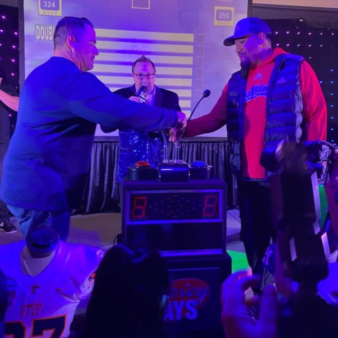 ToGoEvents's tweet photo. Good Luck to the UTEP Miners and Fresno State Bulldogs today in the @NMBowl We're thrilled to have been a part of the teams pregame fun for the past 12 years. #newmexicobowl #ESPN https://t.co/6f19gGp2Gm