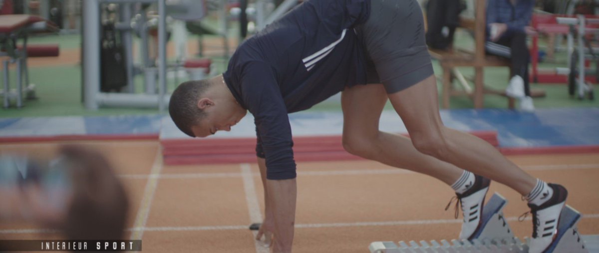 Sasha Zhoya est déjà dans les starting-blocks Dans quelques secondes sur @canalplus « Star Boy » @InterieurSport par @ClementRpl avec les images de @LionelJaoui, Ikram Kchikech et le montage de Maxime Delayat Durée : 60 min @Antoine_LeRoy @alix_vincent