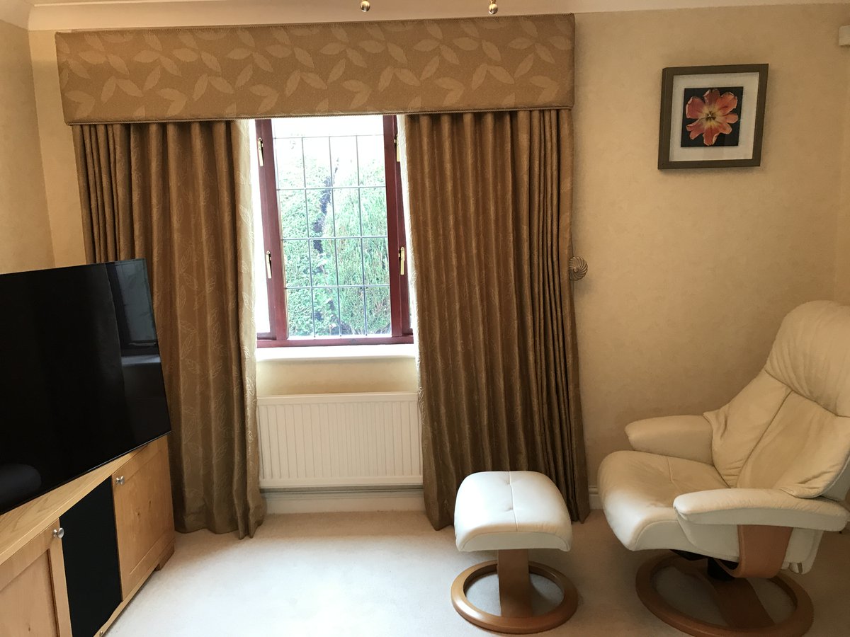 If you have mobility problems, dont struggle with cleaning  carpets, leather chairs and curtains. We can do it all for you. Here is an AFTER picture in Leicester.