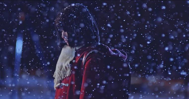 moviealoneth's tweet photo. แนะนำ! Erased ซีรีส์ญี่ปุ่นแนวฆาตกรรมปริศนา + เดินทางย้อนเวลาสุดดาร์กทำออกมาได้ดีมาก เล่าเรื่องมีชั้นเชิง ลุ้น ครบรสมิตรภาพ ครอบครัว 

ทุกครั้งที่เกิดเหตุฆาตกรรม Satoru จะสามารถย้อนเวลากลับไปได้ 5 นาทีก่อนเกิดเหตุ หลายครั้งเค้าพยายามจะป้องกันไม่ให้เกิดขึ้น (มีต่อ) https://t.co/5eeejrIS1Y