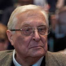 svetlichnajalo5's tweet image. Один практически к этому призвал, двое других его публично поддержали. И ничего.
А ведь в УК РФ есть Статья 280.1, предусматривающая наказания за публичные призывы, направленных на нарушение территориальной целостности РФ.
Опять законы не для всех? 
А неумные "звёзды" всё наглеют