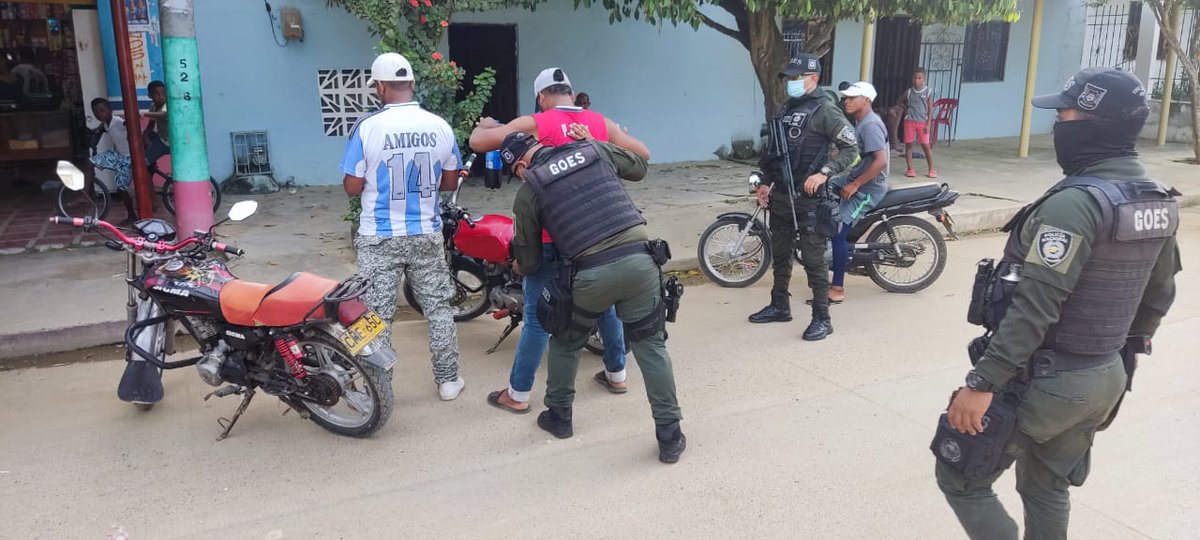 PoliciAtlantico's tweet image. Adelantamos planes de registro y control con nuestro #GOES en los puntos críticos del municipio de #Luraco. Trabajamos incansablemente para garantizar su seguridad.

#TodosContraElHurto
#EsUnHonorSerPolicía