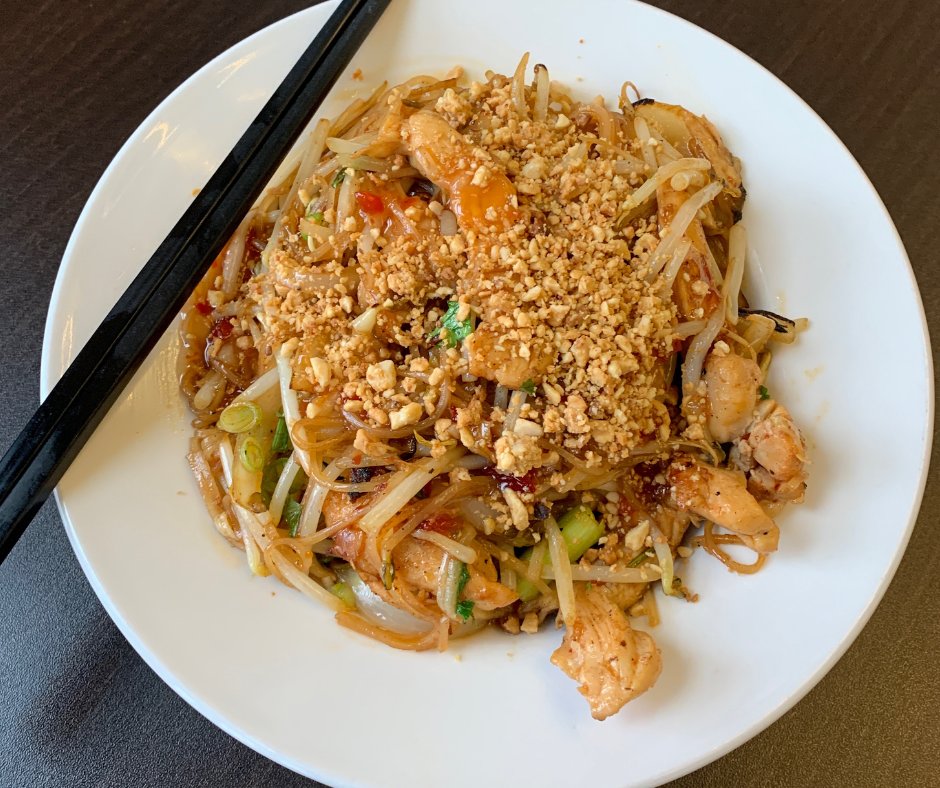 Our Pad Thai, inspired by trips to Thailand over the years, available with Chicken, shrimp or Tofu! Dine in or Take-out, save 15% on orders placed via our website! 
#yegfood #yegdt #yegOliver #yegWestmount