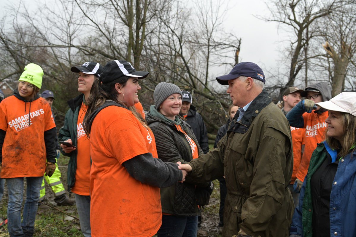 Mike_Pence's tweet photo. .@KarenPence &amp; I were honored to join the @SamaritansPurse volunteers with @EdwardG1911 in Mayfield, Kentucky today after the devastating tornadoes. 

Keep all those affected in your prayers and to Help In Jesus' Name visit: https://t.co/vF93DS3Zum https://t.co/Wa9mjTbq5p
